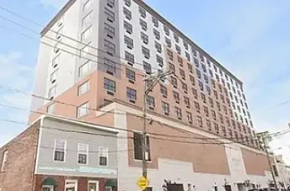 115 37th St, Union City 106, NJ 11537