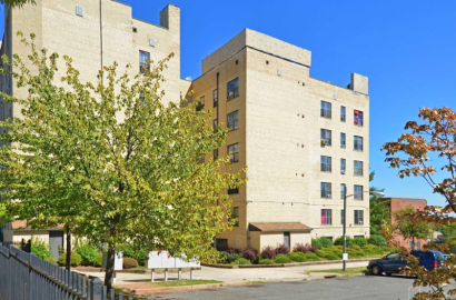 10 OSBORNE TERRACE, UNIT 1B, NEWARK.