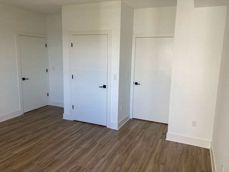 520 CLIFF STREET, 216, FAIRVIEW, NY 07022