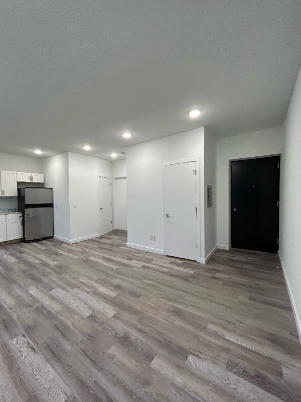 33 35 STORMS AVENUE UNIT 2C JERSEY CITY
