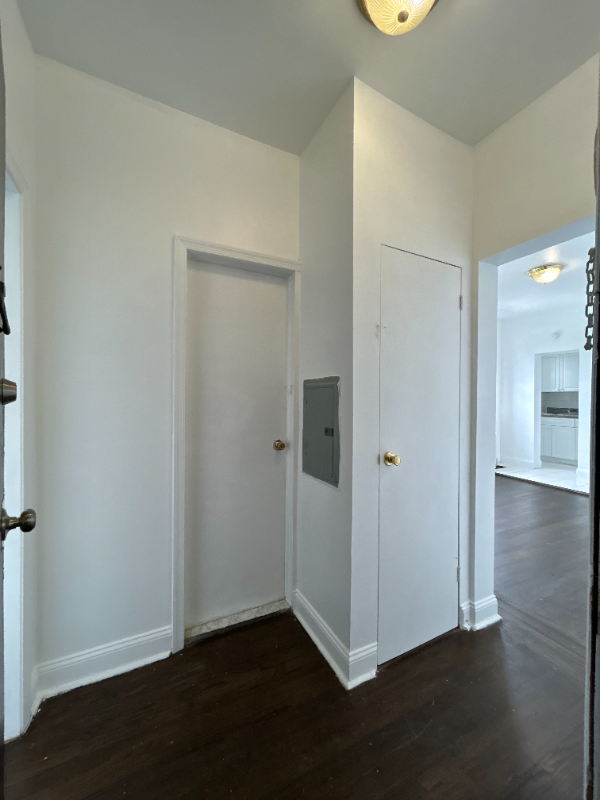 35 KENSINGTON AVENUE , UNIT E2, JERSEY CITY