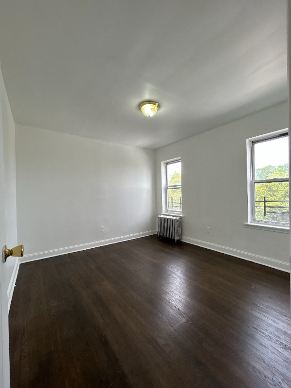 35 KENSINGTON AVENUE , UNIT E2, JERSEY CITY