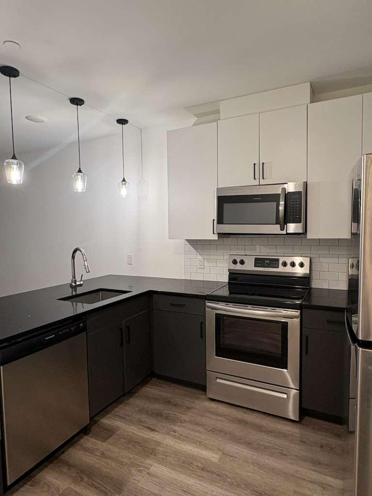 330 Cecil B Moore Ave, 211, Philadelphia, PA 19122