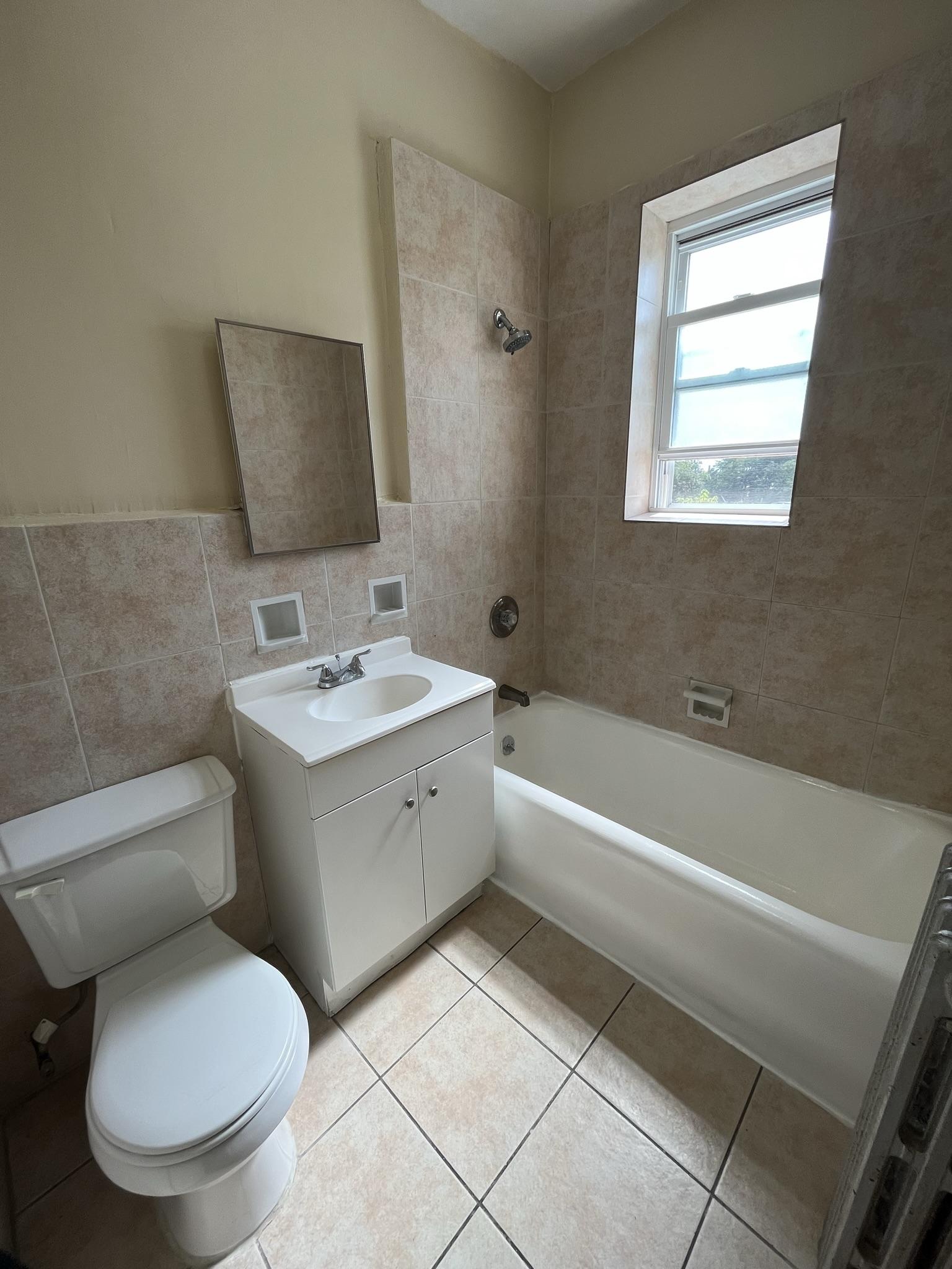 168 S Clinton St, B8, East Orange, NJ 07018