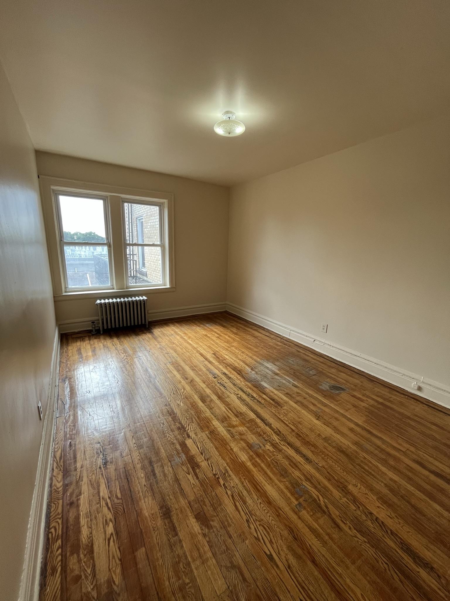 168 S Clinton St, B8, East Orange, NJ 07018