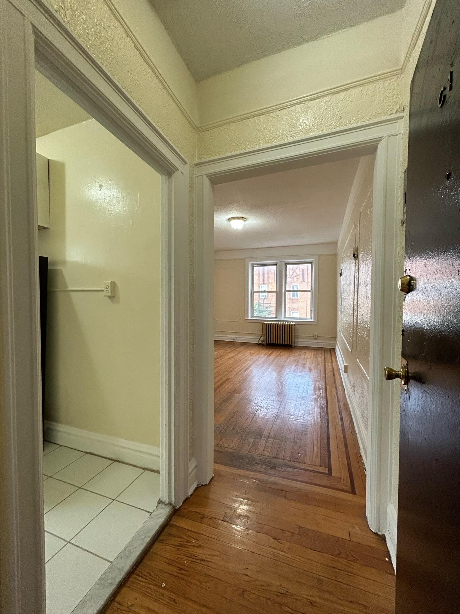 35 Kensington Ave C1 , Jersey city, NJ 07304