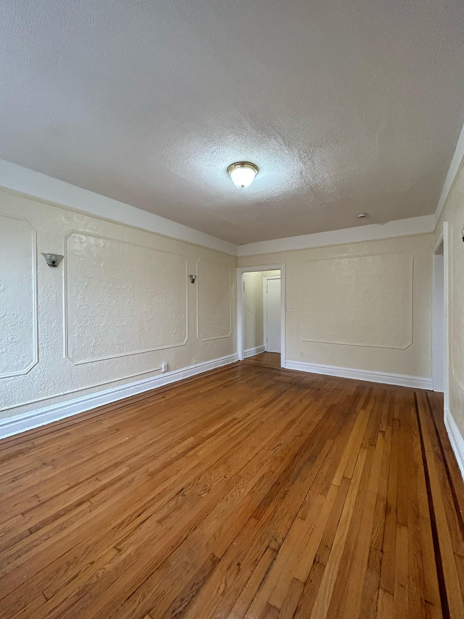 35 Kensington Ave C1 , Jersey city, NJ 07304