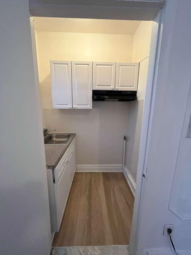 35 Kensington Ave D2 , Jersey City, NJ 07304