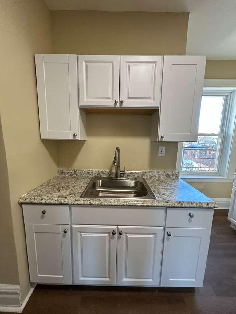 168 S Clinton St, D9, East Orange, NJ 07018