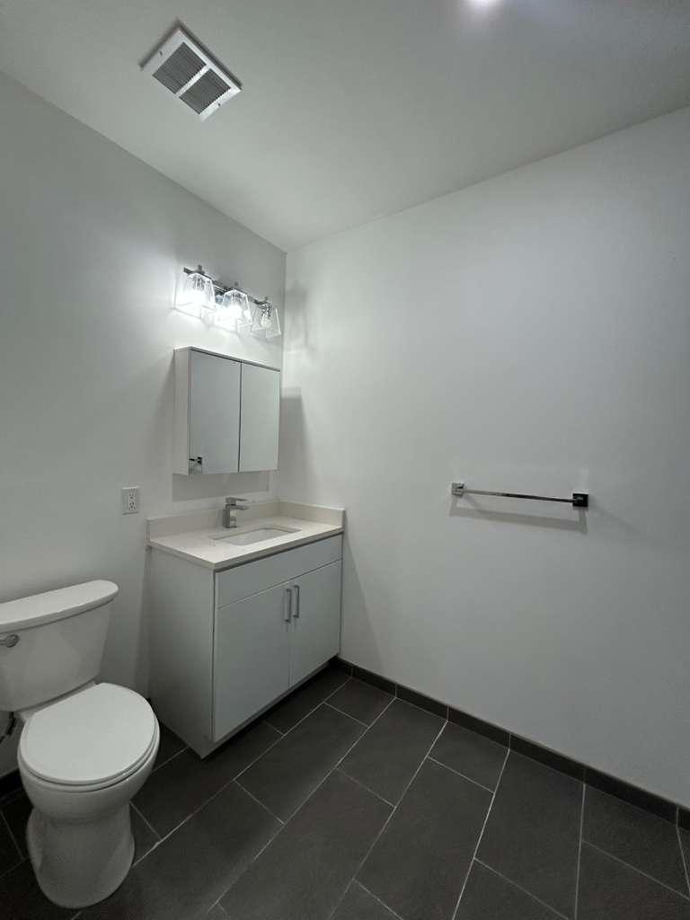 1127-1135 STUYVESANT, 204, IRVINGTON, NJ 07111