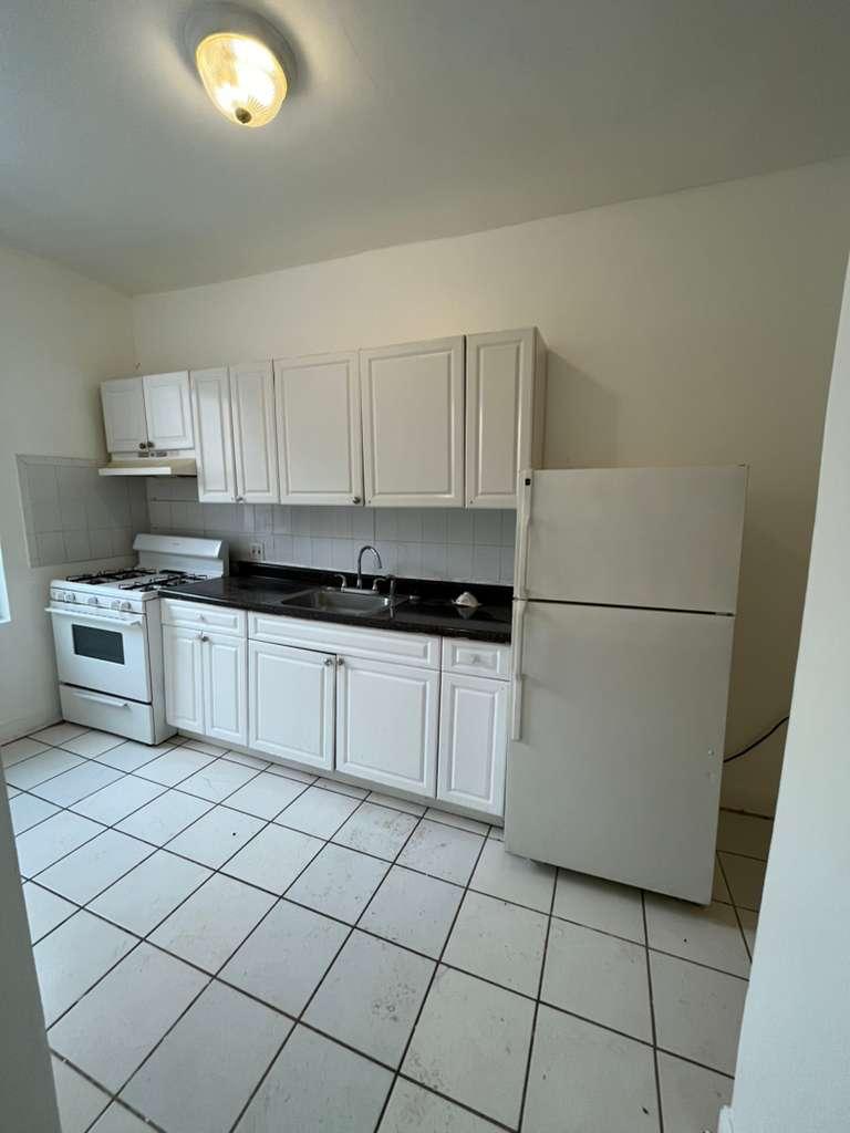 154 Belmont Ave 105, Jersey City, NJ 07304