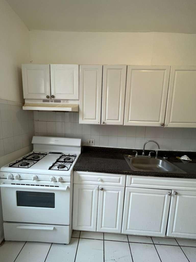 154 Belmont Ave 105, Jersey City, NJ 07304