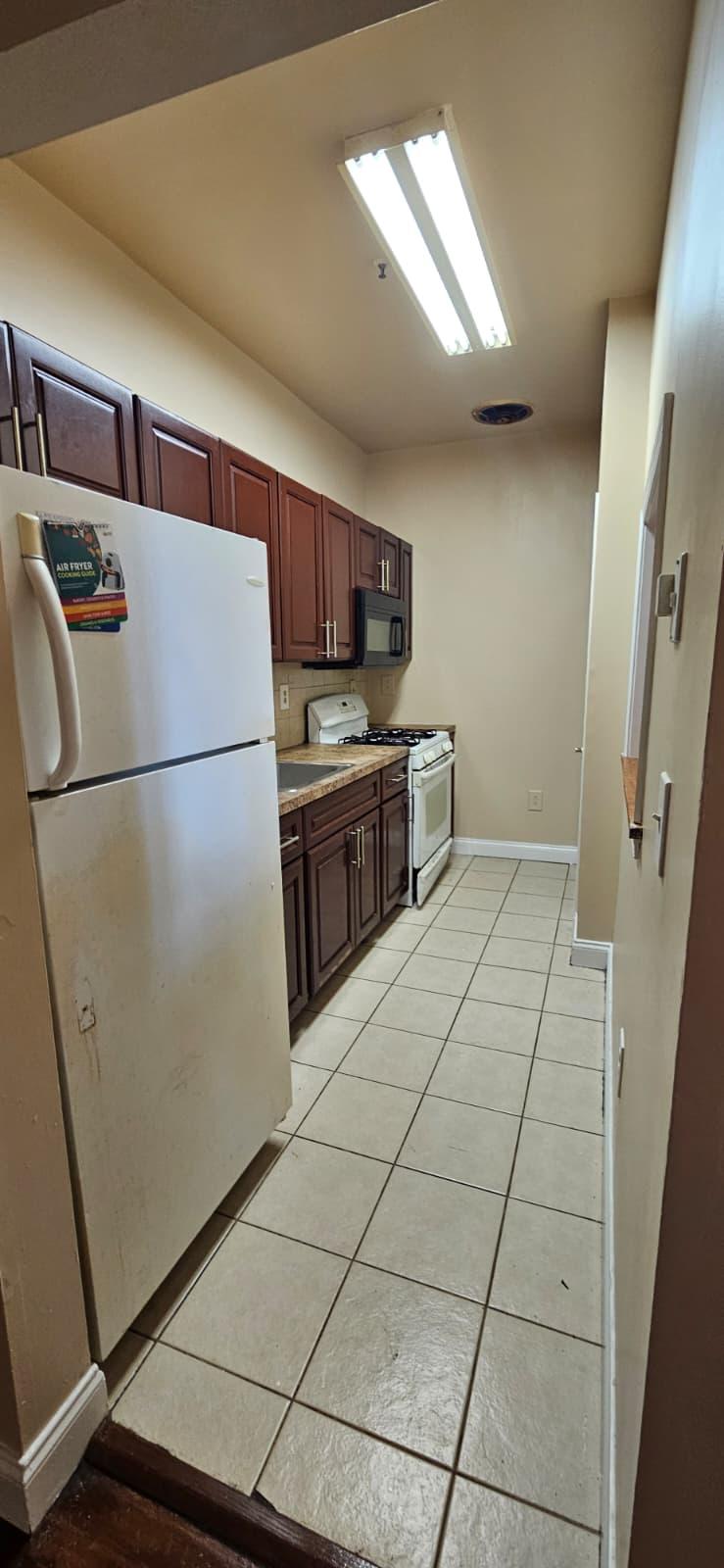 10 Osborne Ter # 6G Newark, NJ 07108