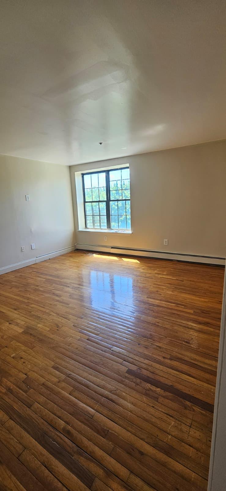 10 Osborne Ter # 4F Newark, NJ 07108