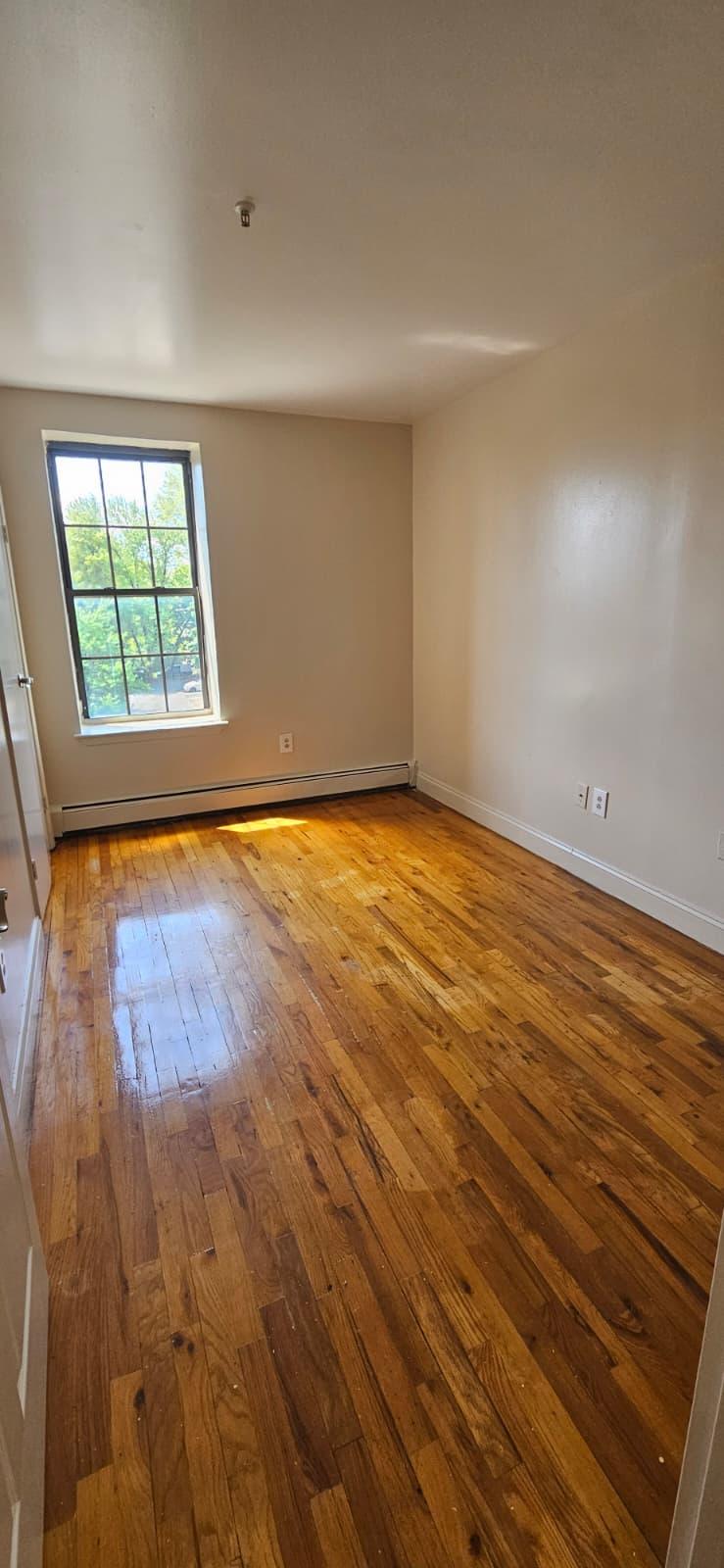 10 Osborne Ter # 4C Newark, NJ 07108
