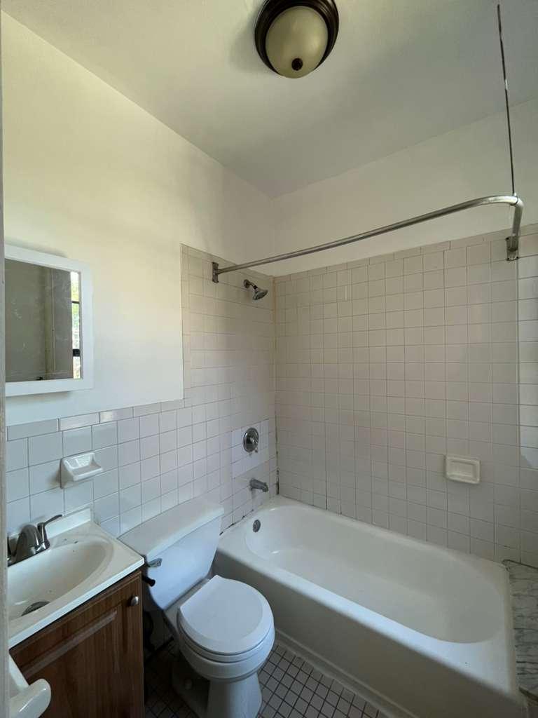 33 Storms Ave #3C Jersey City, NJ 07306