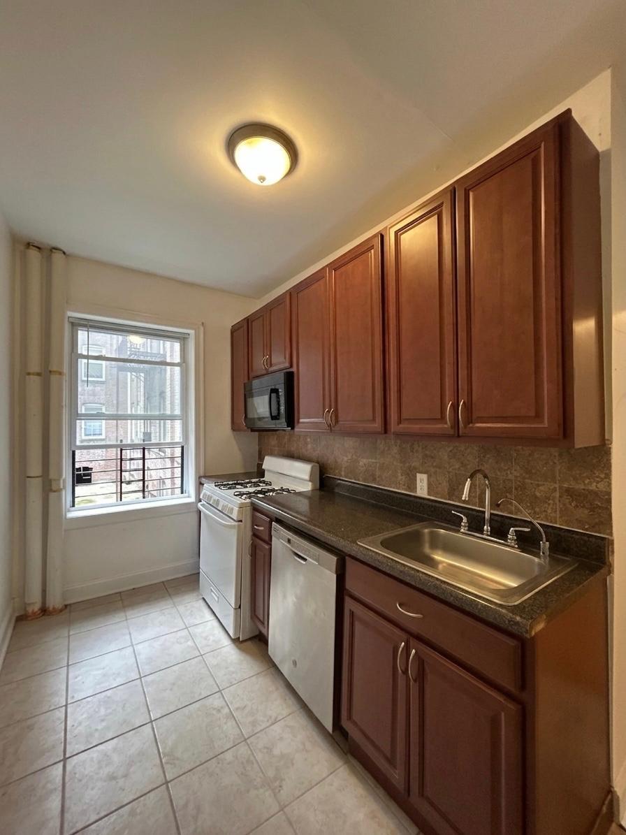 154 Belmont Ave 104, Jersey City, NJ 07304