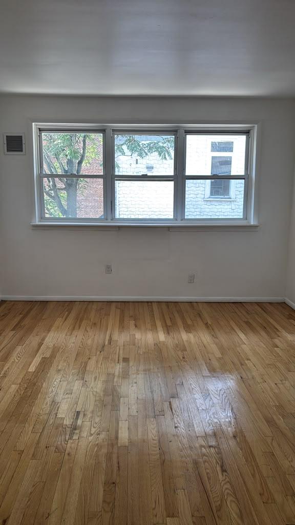 590 Bergen Ave, B6, Jersey City, NJ 07304